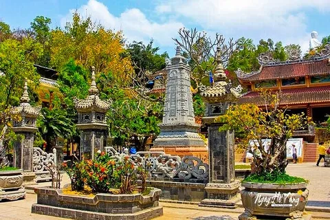 Chùa Long Sơn Nha Trang