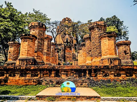 Tháp Bà Ponagar Nha Trang