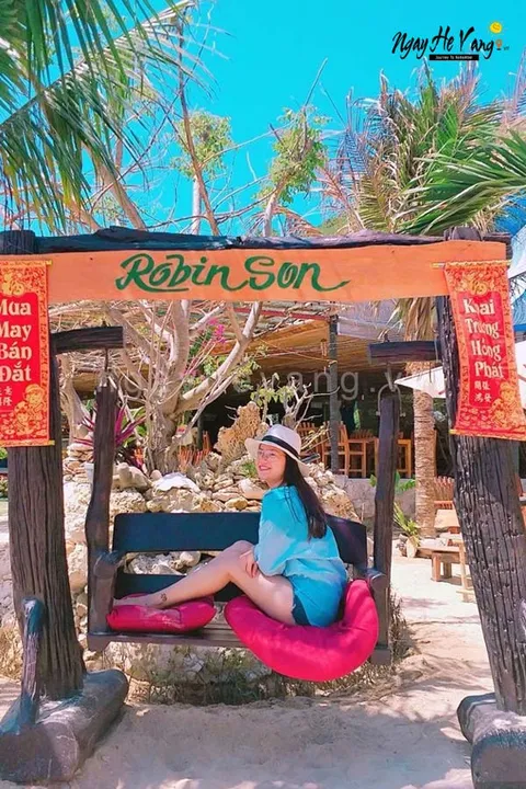 Check-in trên đảo Robinson